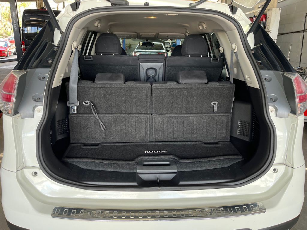 2016 Nissan Rogue Image 12