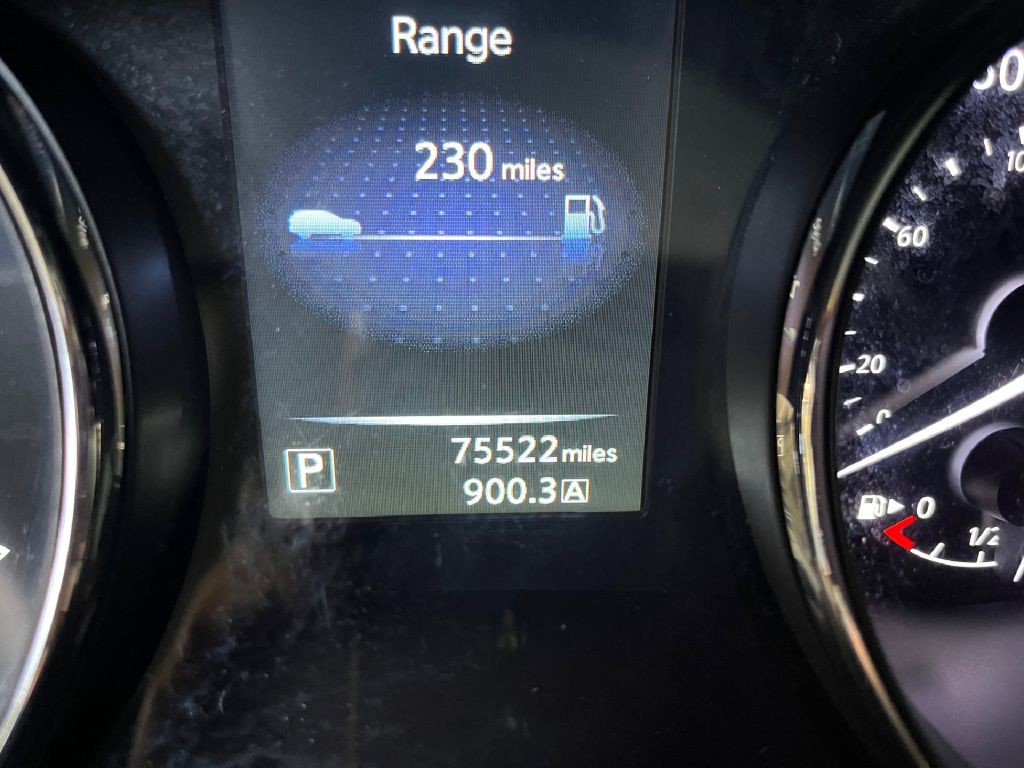 2016 Nissan Rogue Image 16