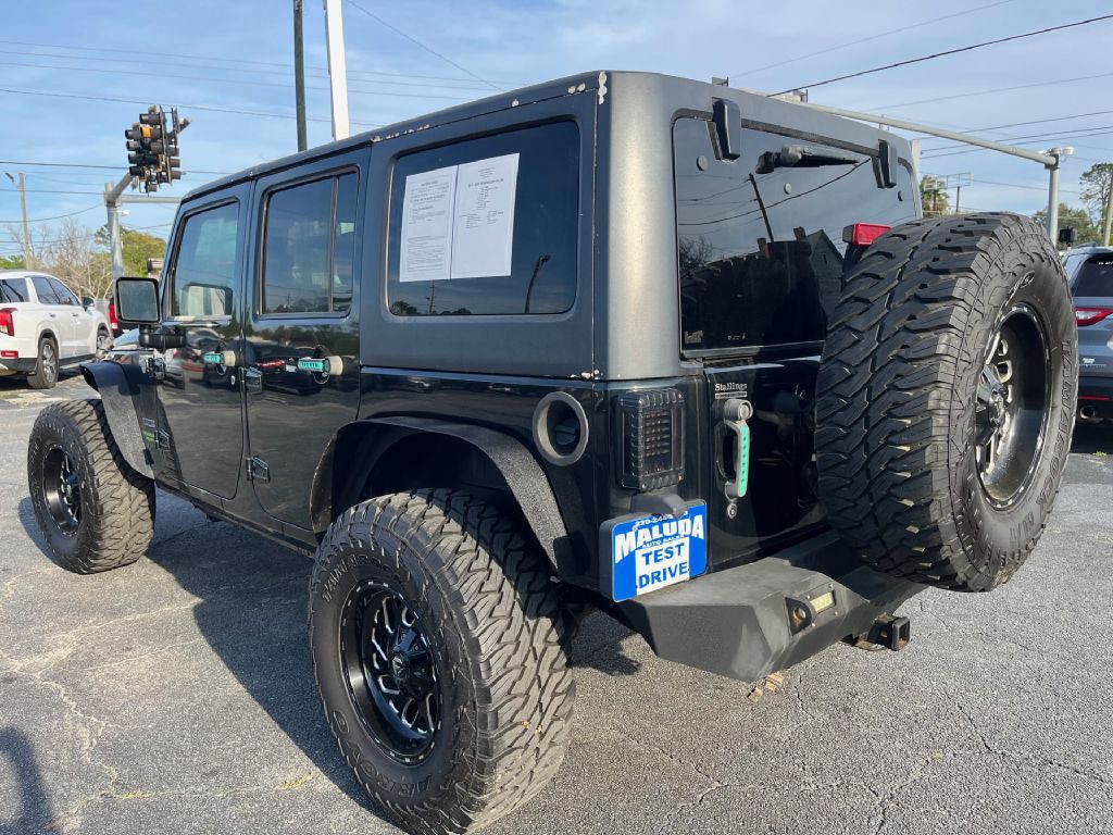 2012 Jeep Wrangler Unlimited Image 3