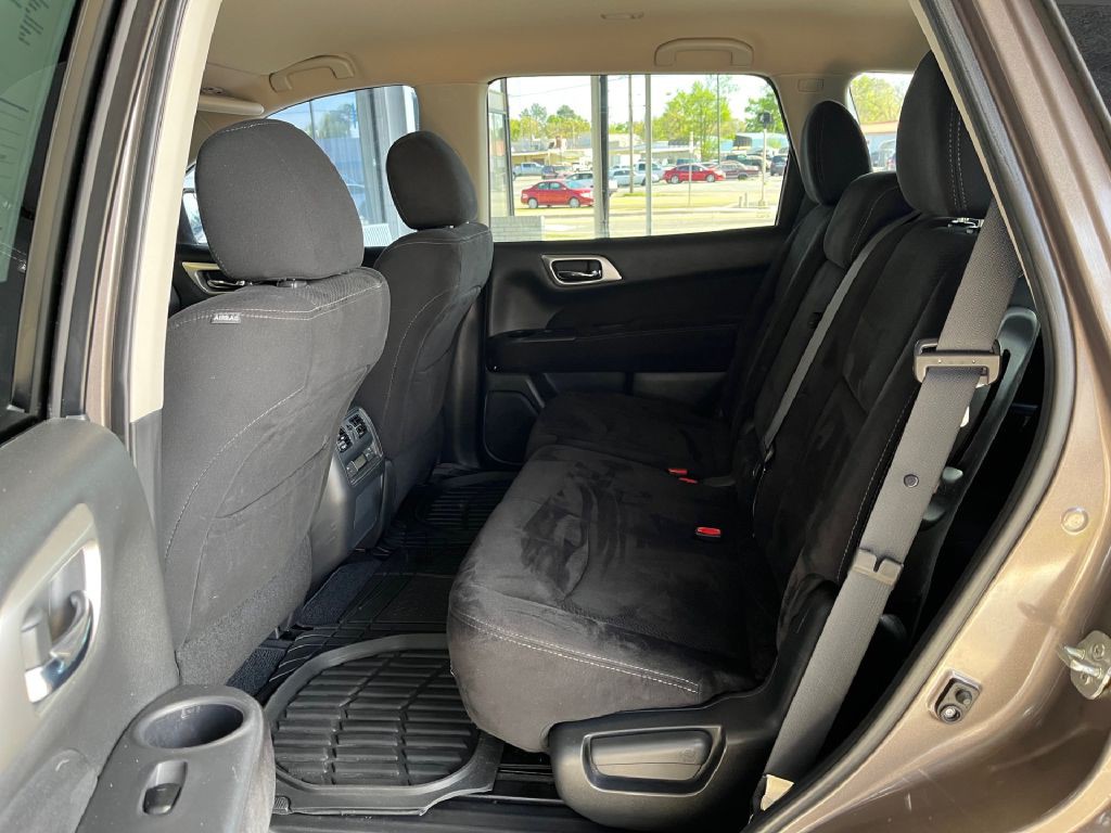 2014 Nissan Pathfinder Image 10