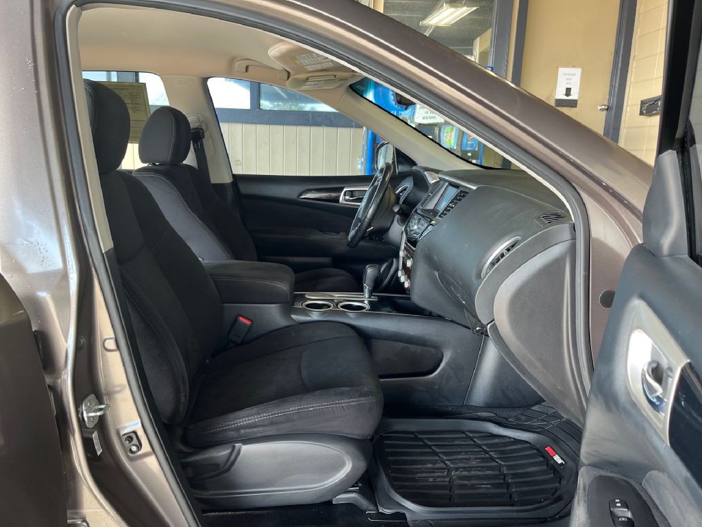2014 Nissan Pathfinder Image 11