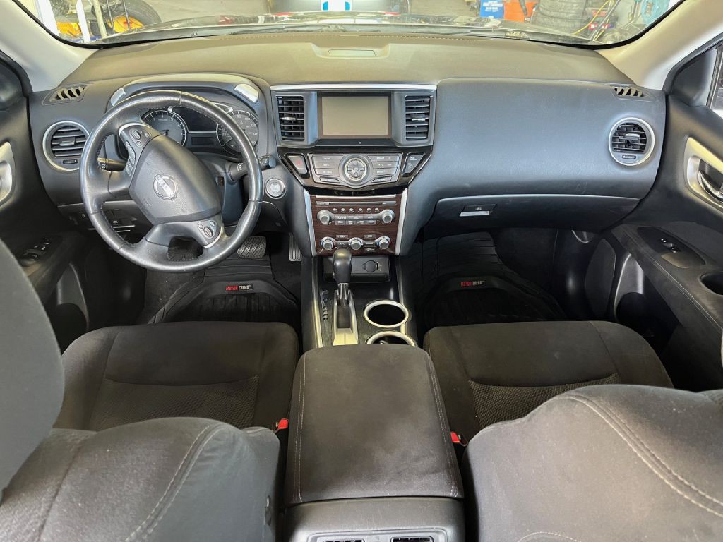 2014 Nissan Pathfinder Image 14