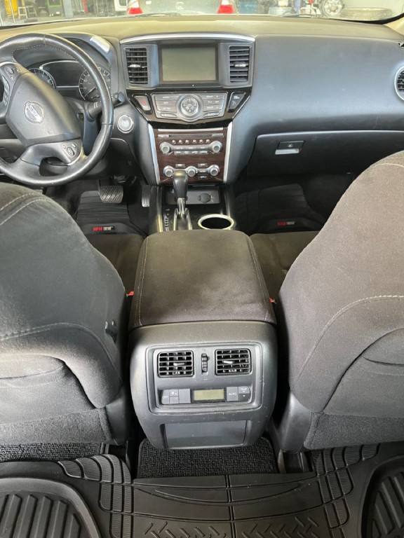2014 Nissan Pathfinder Image 15