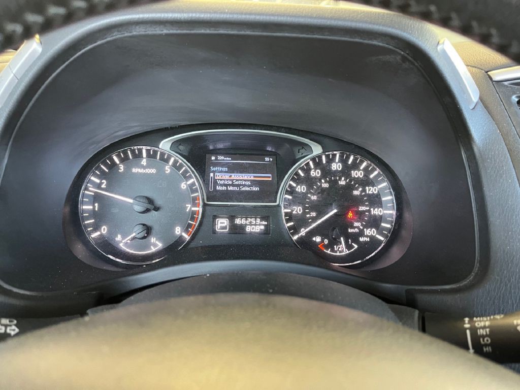 2014 Nissan Pathfinder Image 19