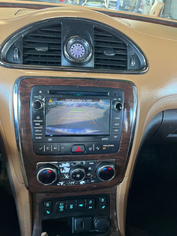2015 Buick Enclave Image 14