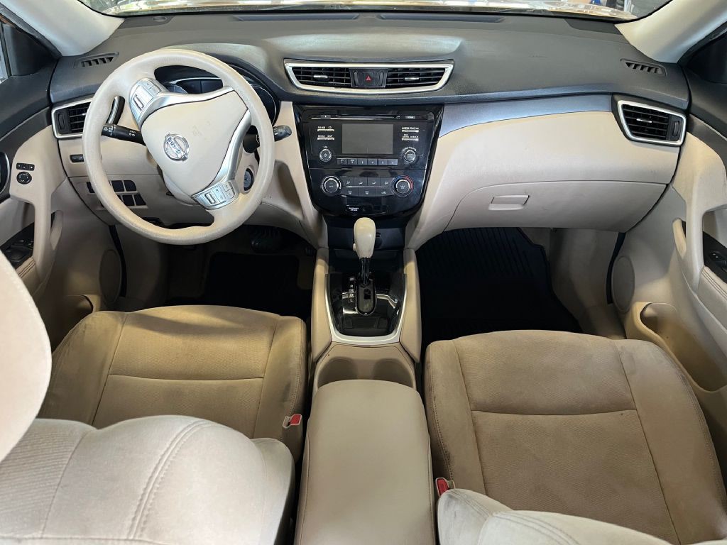 2015 Nissan Rogue Image 14