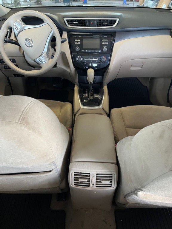 2015 Nissan Rogue Image 15