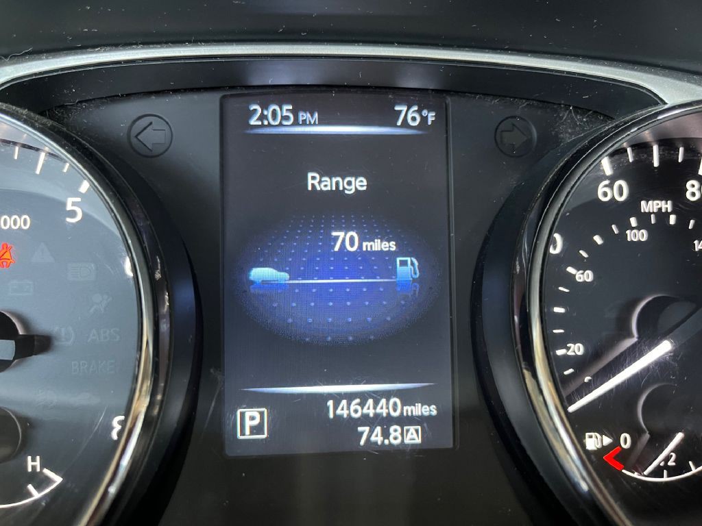 2015 Nissan Rogue Image 19