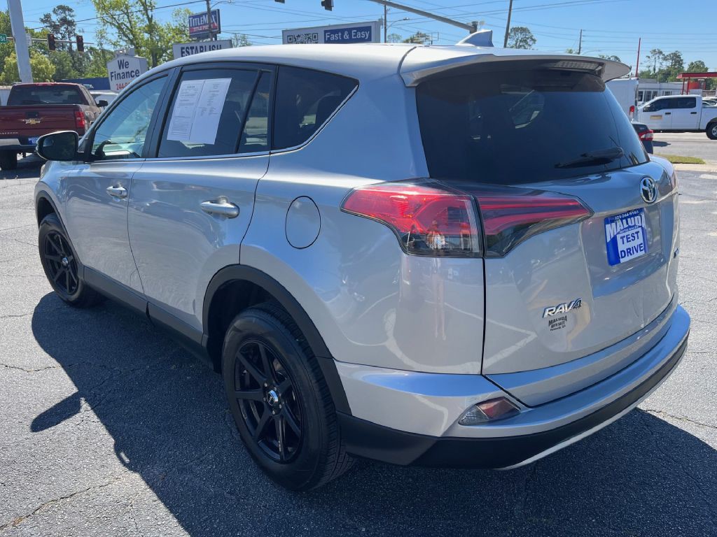 2018 Toyota Rav4 Image 3
