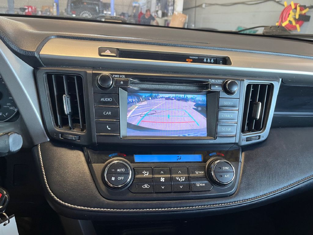 2018 Toyota Rav4 Image 17