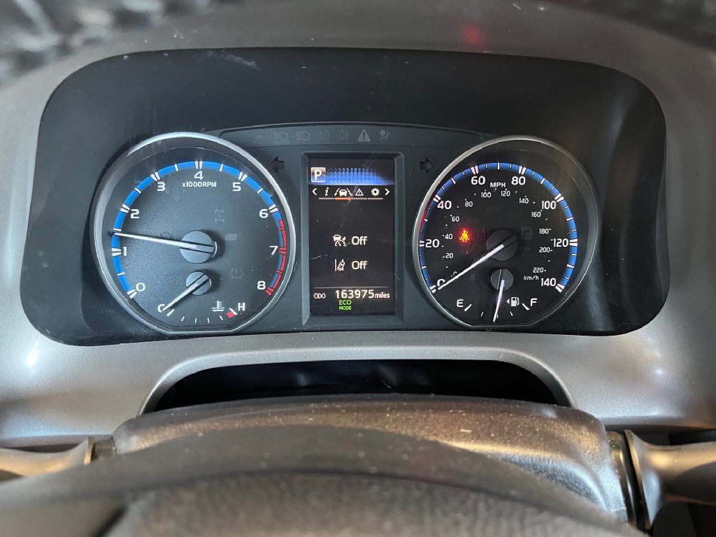 2018 Toyota Rav4 Image 18