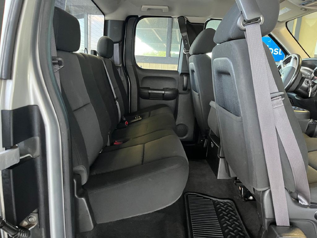 2013 Chevrolet Silverado 1500 Image 13