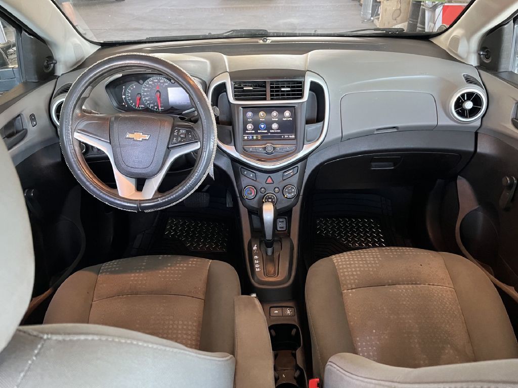 2018 Chevrolet Sonic Image 13