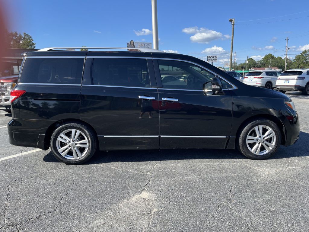 2014 Nissan Quest Image 8