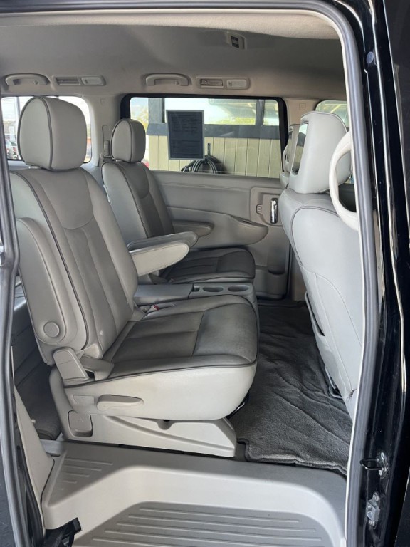 2014 Nissan Quest Image 13