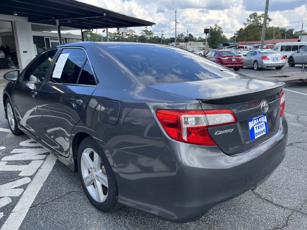 2012 Toyota Camry Image 4