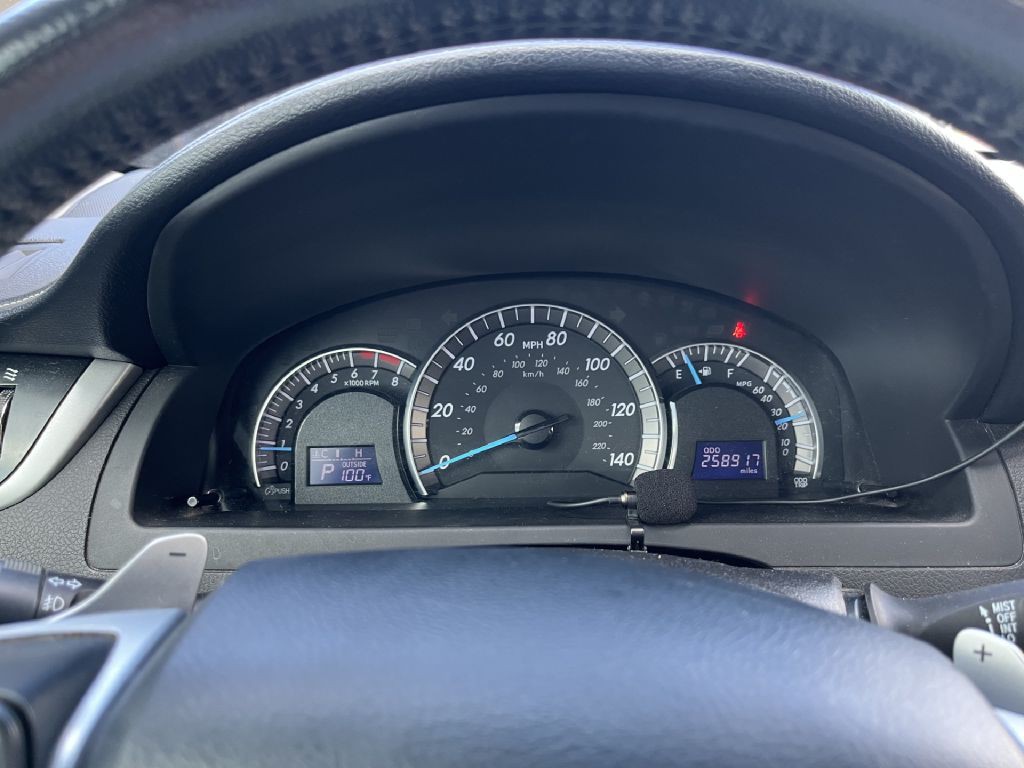2012 Toyota Camry Image 14
