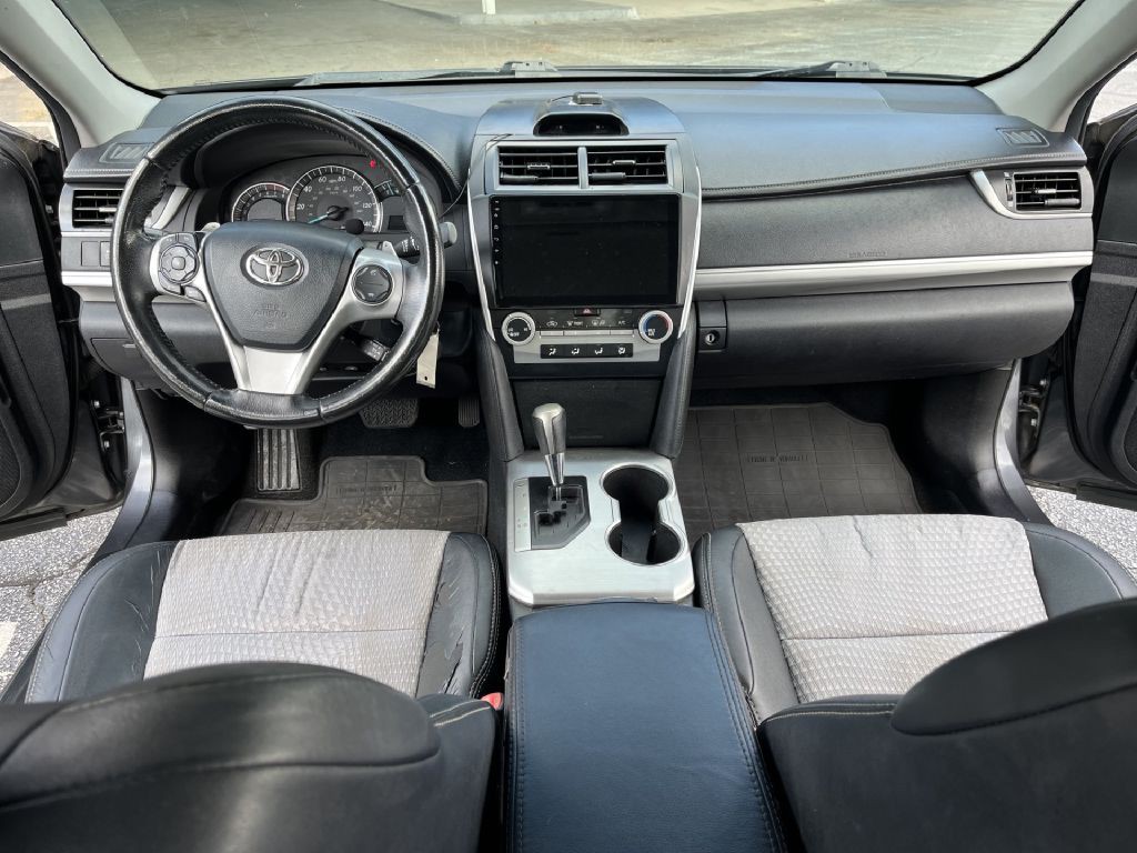 2012 Toyota Camry Image 15