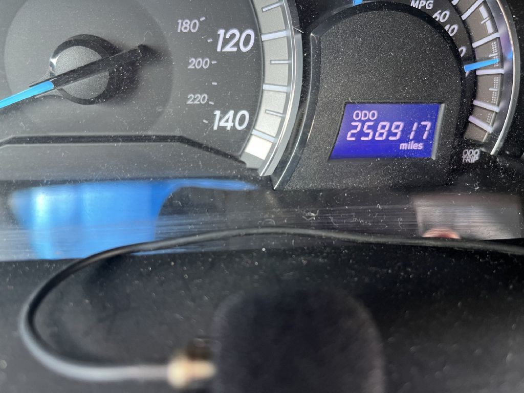 2012 Toyota Camry Image 18