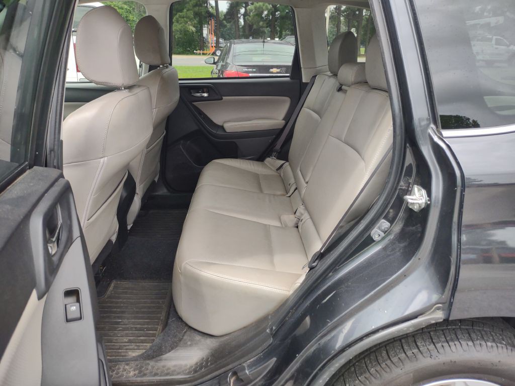 2016 Subaru Forester Image 18