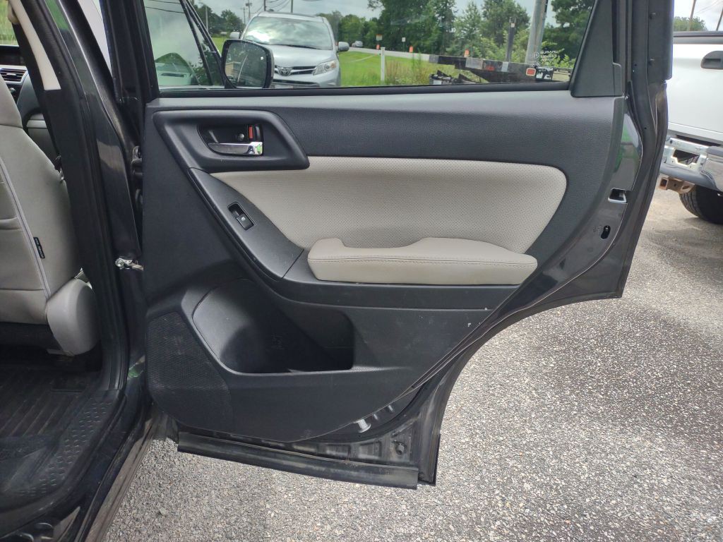 2016 Subaru Forester Image 20