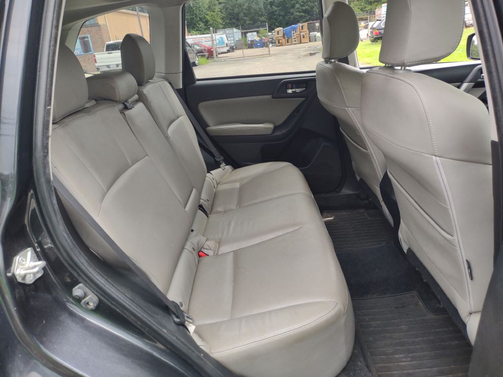 2016 Subaru Forester Image 21