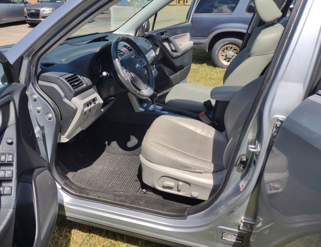 2014 Subaru Forester Image 11
