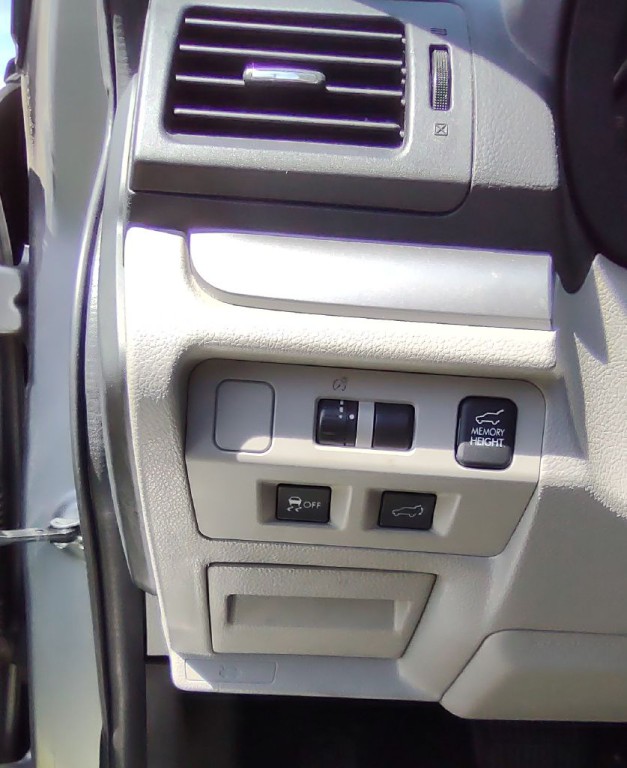 2014 Subaru Forester Image 16