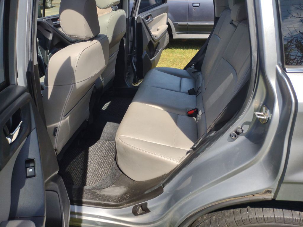 2014 Subaru Forester Image 20