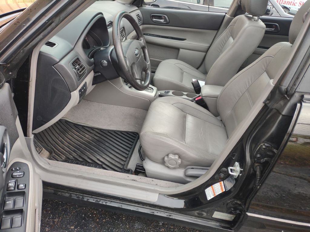 2004 Subaru Forester Image 9