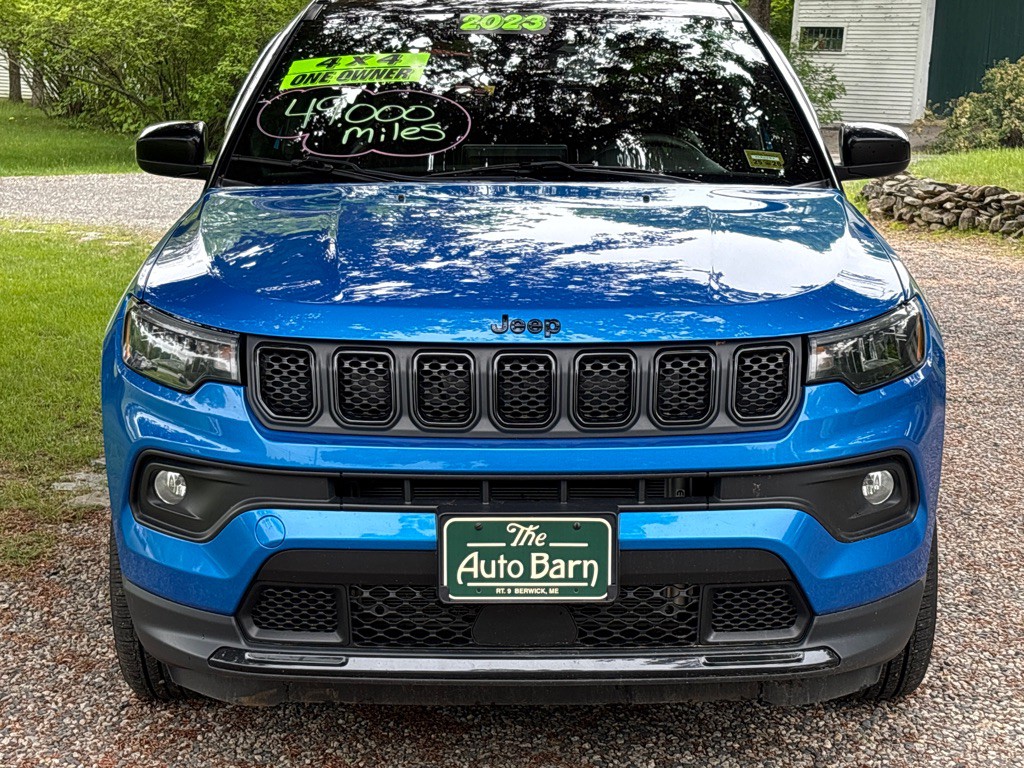2023 Jeep Compass Image 2