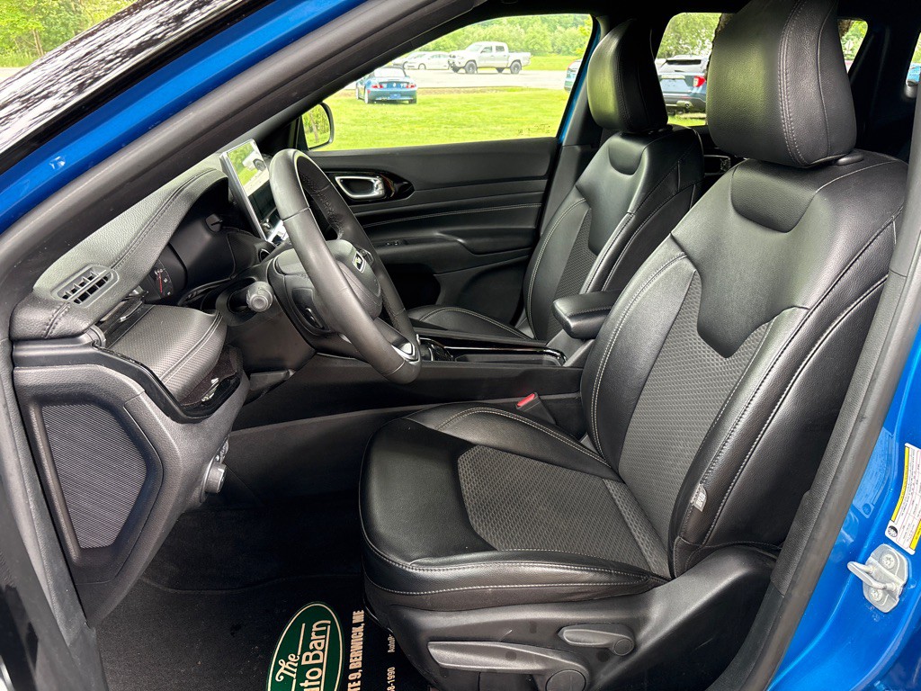 2023 Jeep Compass Image 8