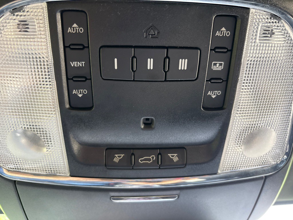 2018 Jeep Grand Cherokee Image 32