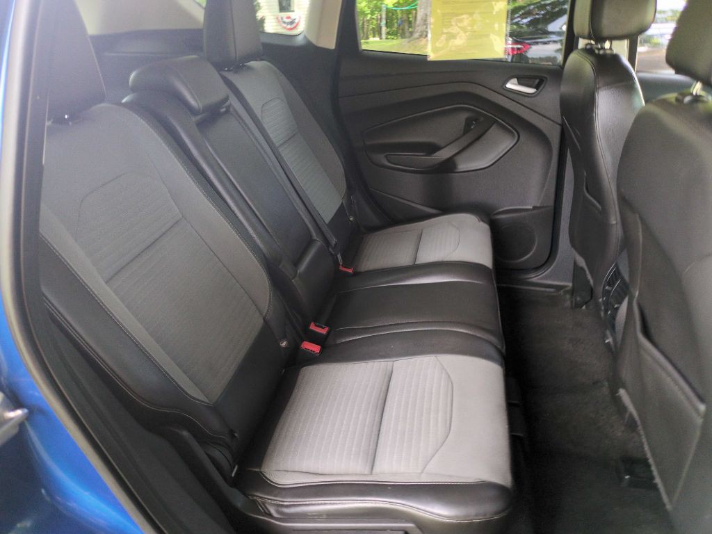 2017 Ford Escape Image 10