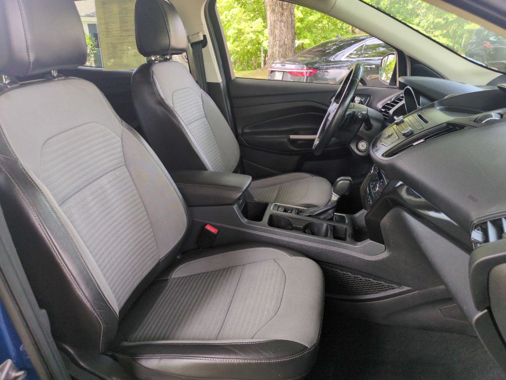 2017 Ford Escape Image 11