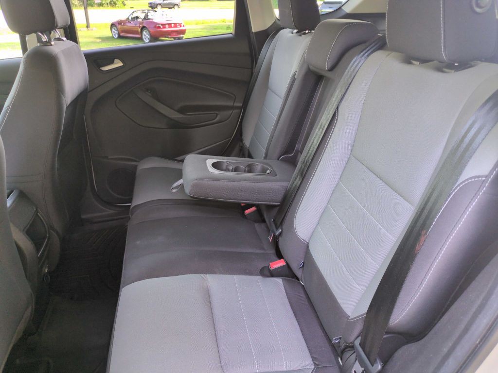 2016 Ford Escape Image 9