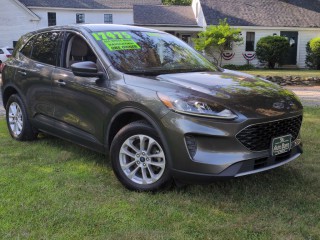 Image for 2020 Ford Escape SE ID: 6647292