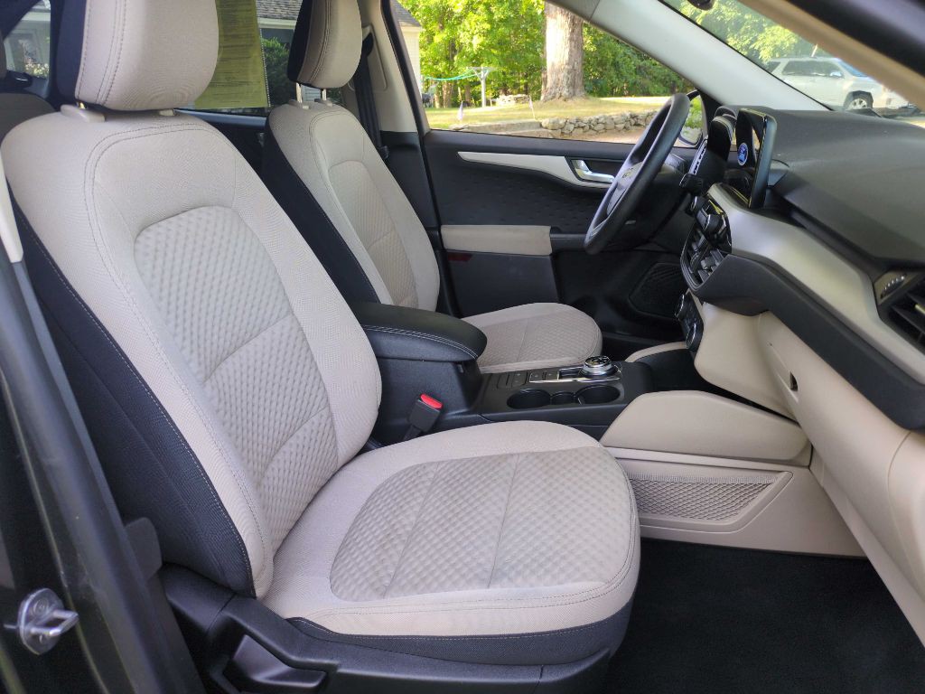 2020 Ford Escape Image 14