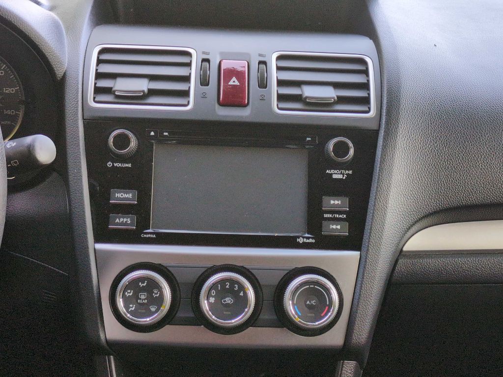 2016 Subaru Crosstrek Image 16
