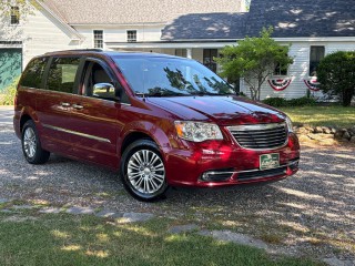 Image for 2016 Chrysler Town & Country Touring L ID: 6665106