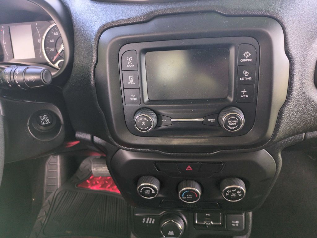 2019 Jeep Renegade Image 17
