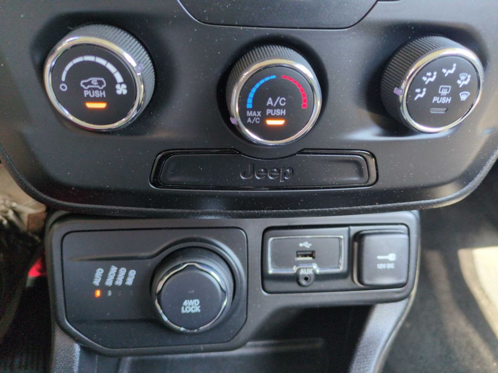 2019 Jeep Renegade Image 13