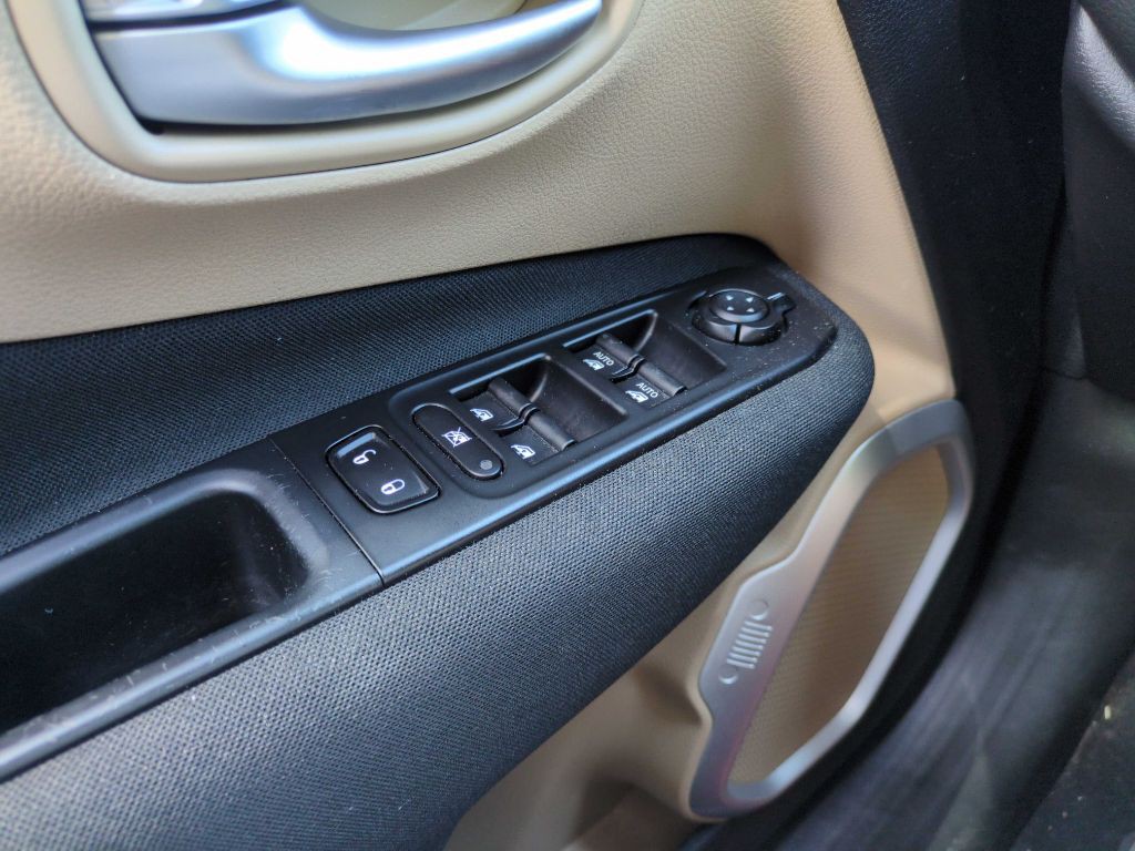 2019 Jeep Renegade Image 15