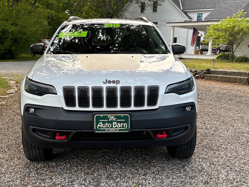 2019 Jeep Cherokee Image 2