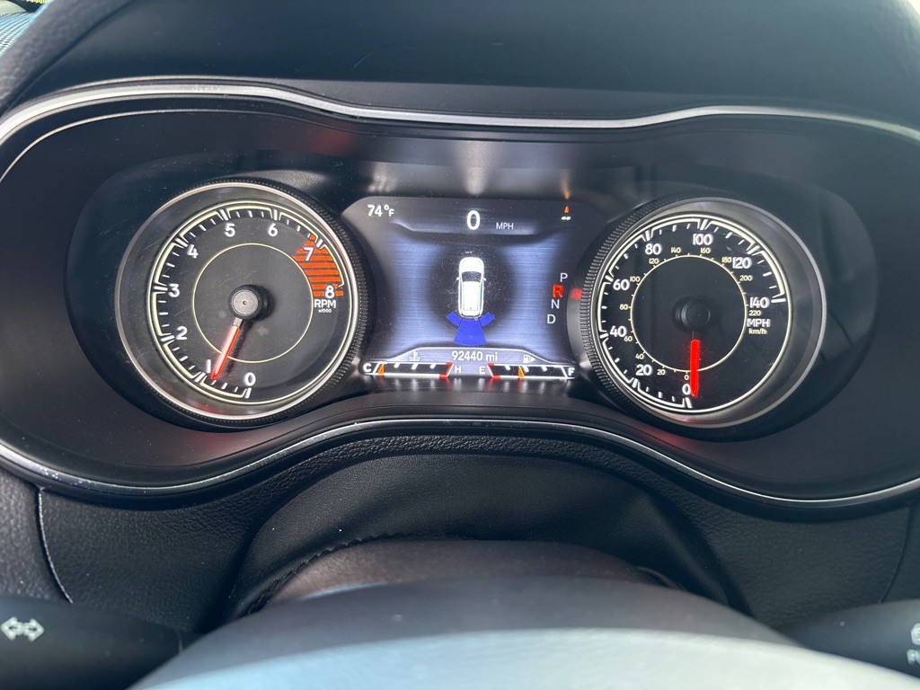 2019 Jeep Cherokee Image 16