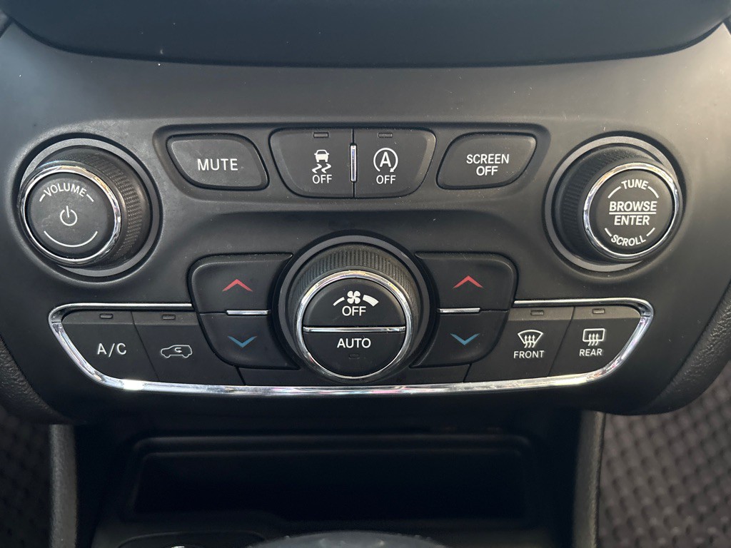 2019 Jeep Cherokee Image 20