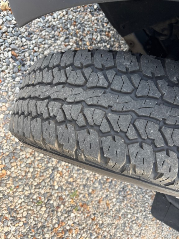 2019 Jeep Cherokee Image 28