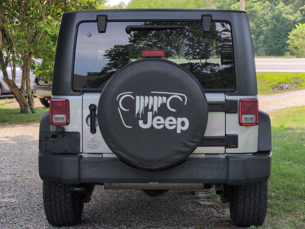 2013 Jeep Wrangler Image 3
