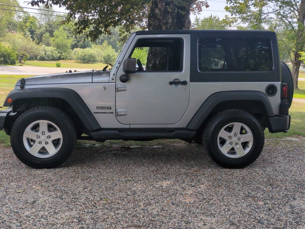 2013 Jeep Wrangler Image 5