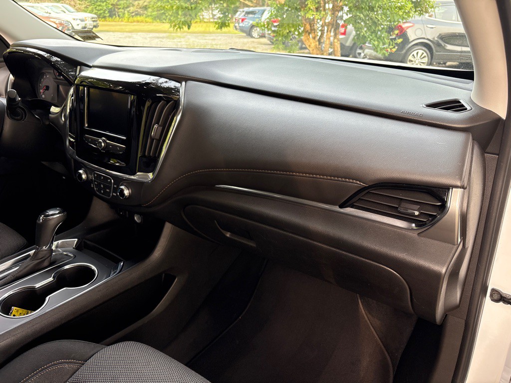 2020 Chevrolet Traverse Image 15